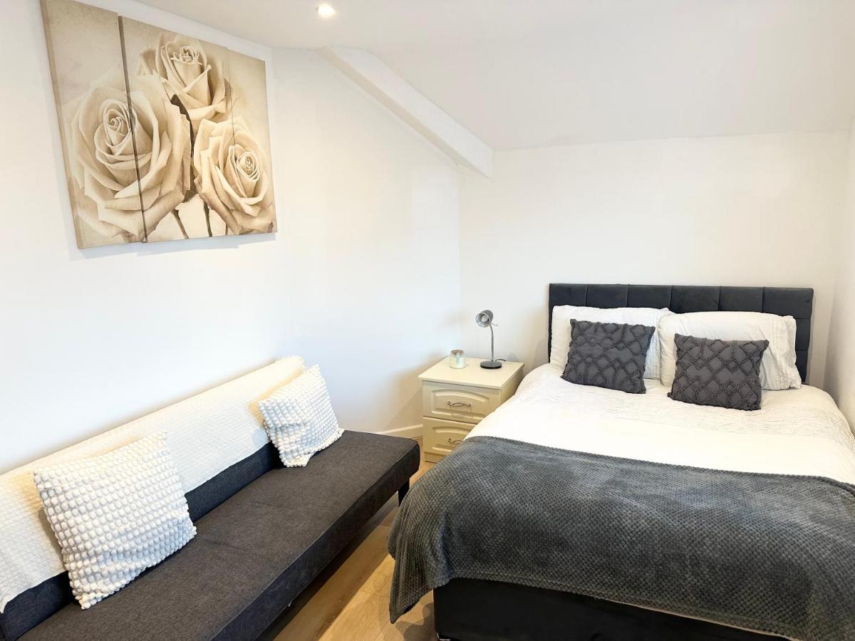 Charming 3-Bed Home Minutes From City Centre ノッティンガム エクステリア 写真