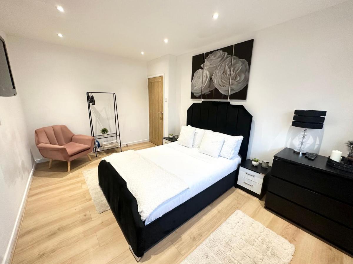 Charming 3-Bed Home Minutes From City Centre ノッティンガム エクステリア 写真