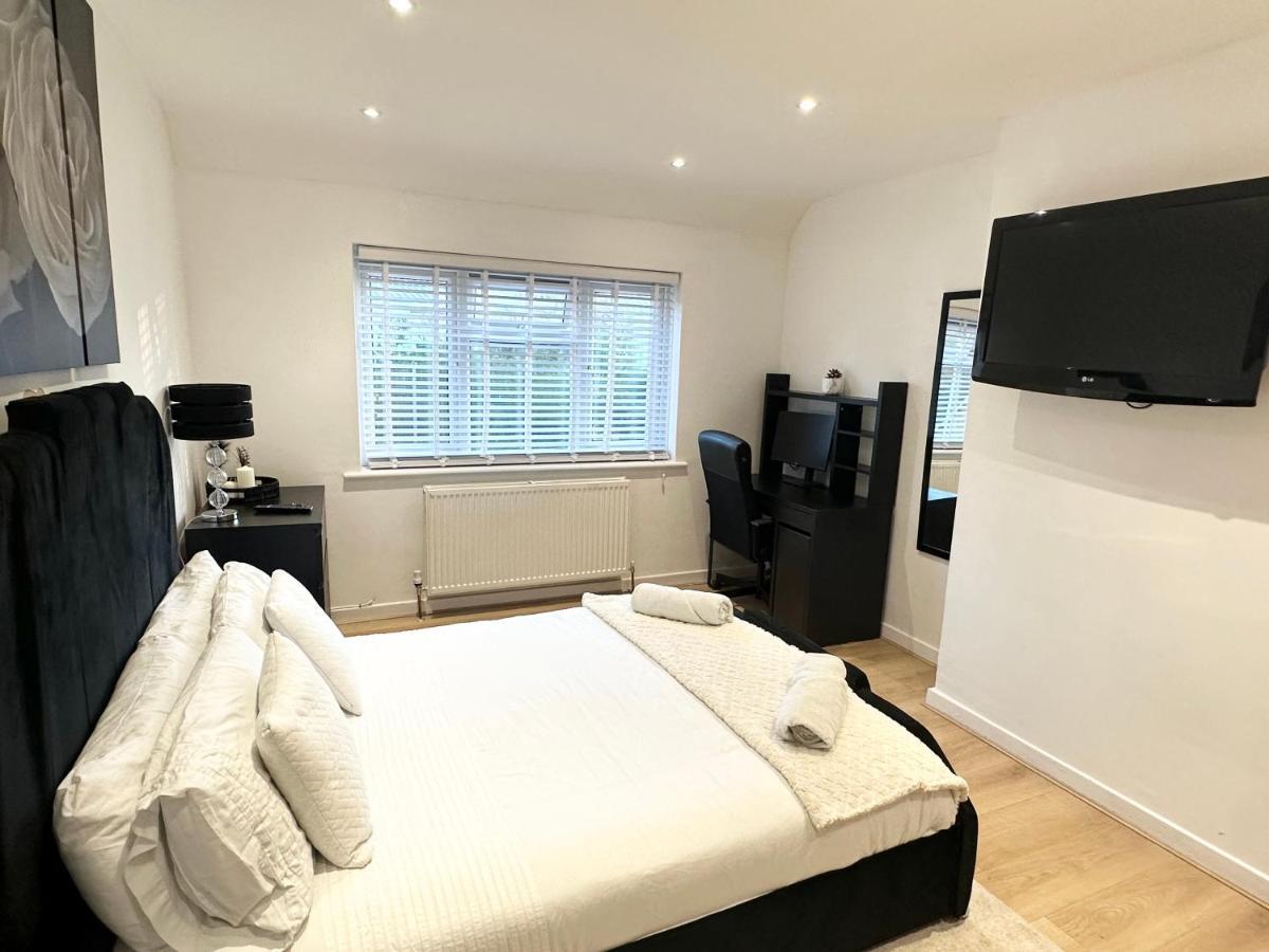 Charming 3-Bed Home Minutes From City Centre ノッティンガム エクステリア 写真